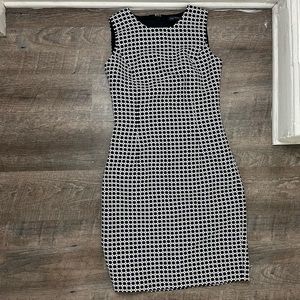 Brooks Brothers Black & White Floral Printed Pencil Dress - Size 2 Petite